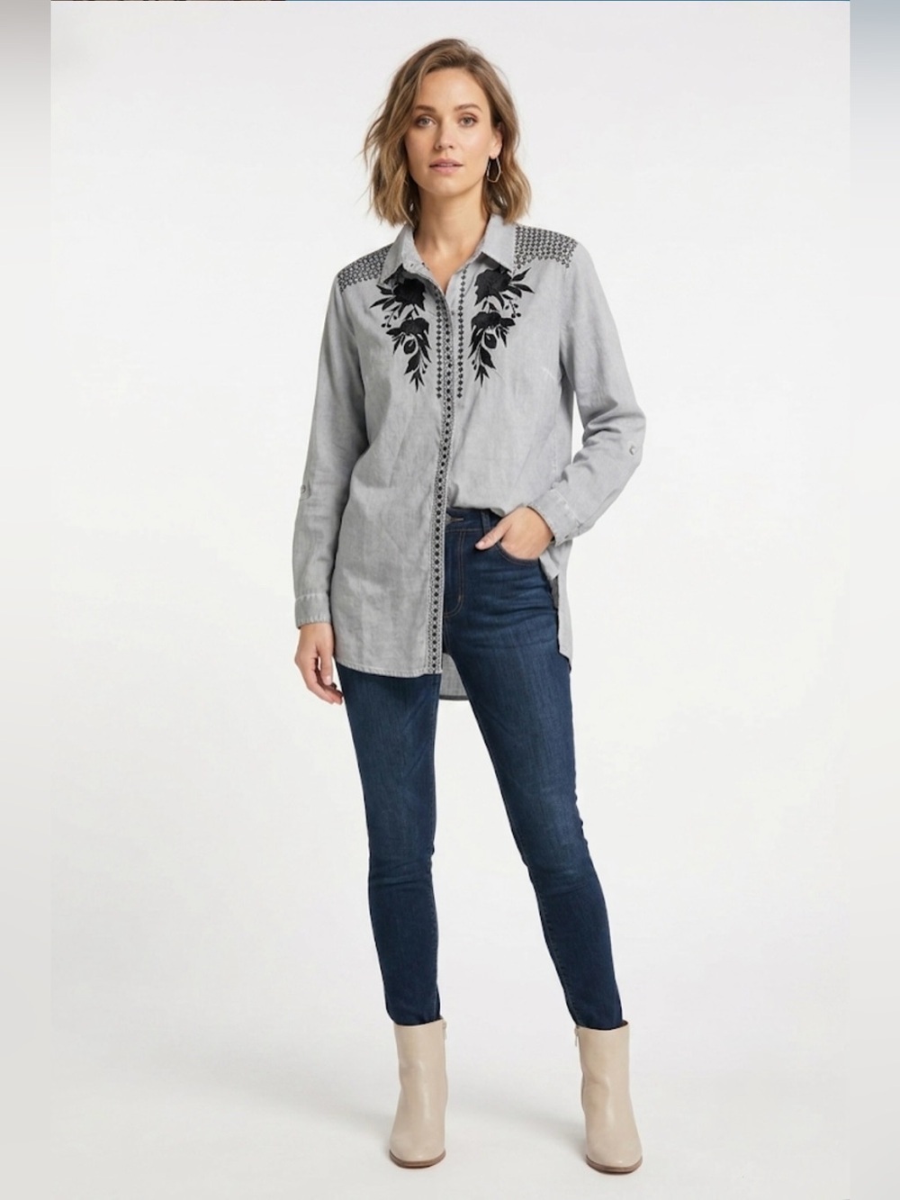 Chic Connection NWT Gray Embroidered Boho Button Down Blouse Size Large